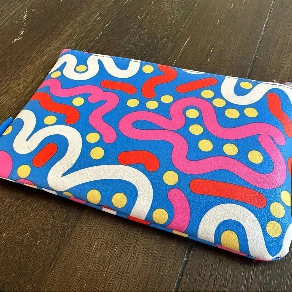 NWOT Ipsy cosmetics pouch